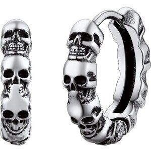 PUNK SKULL EARRING